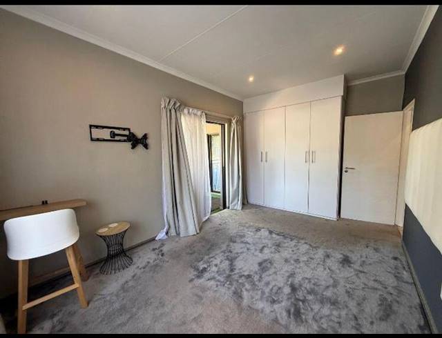 2 BEDROOM PROPERTY TO RENT IN VICTORY PARK